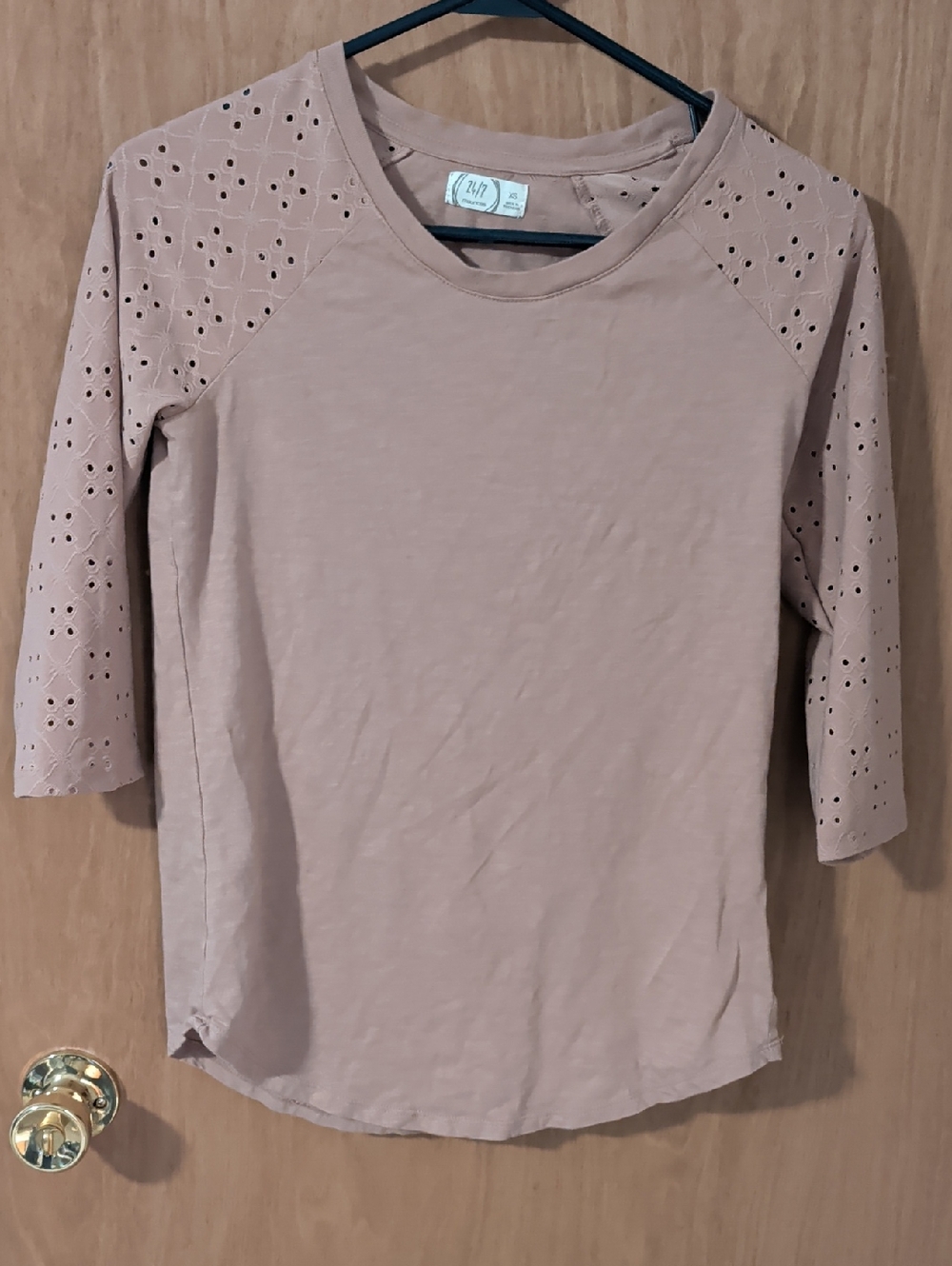 A New Day Women's Eyelet Raglan Long Sleeve Top — Dusty Pink
